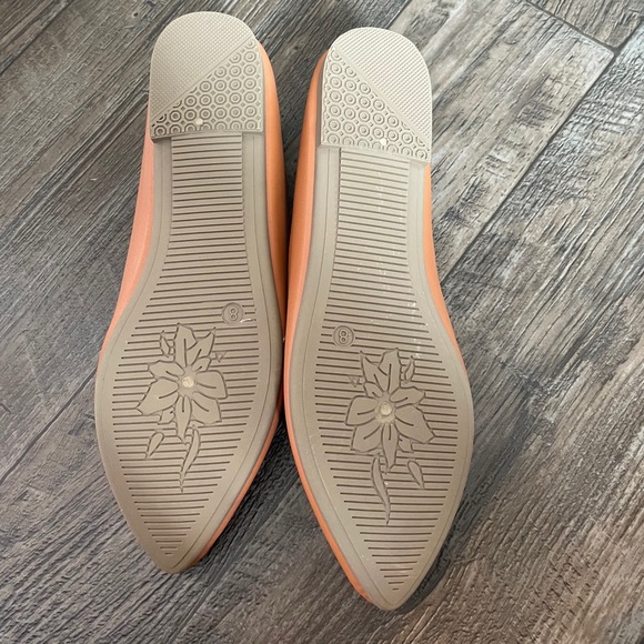 Tan flats - Picture 5 of 5